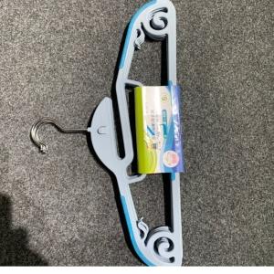 Premium Anti-Slip Multi-Functional Clothing Hangers – 5-Pack Space-Saving Closet Organizers with 360° Swivel Hook